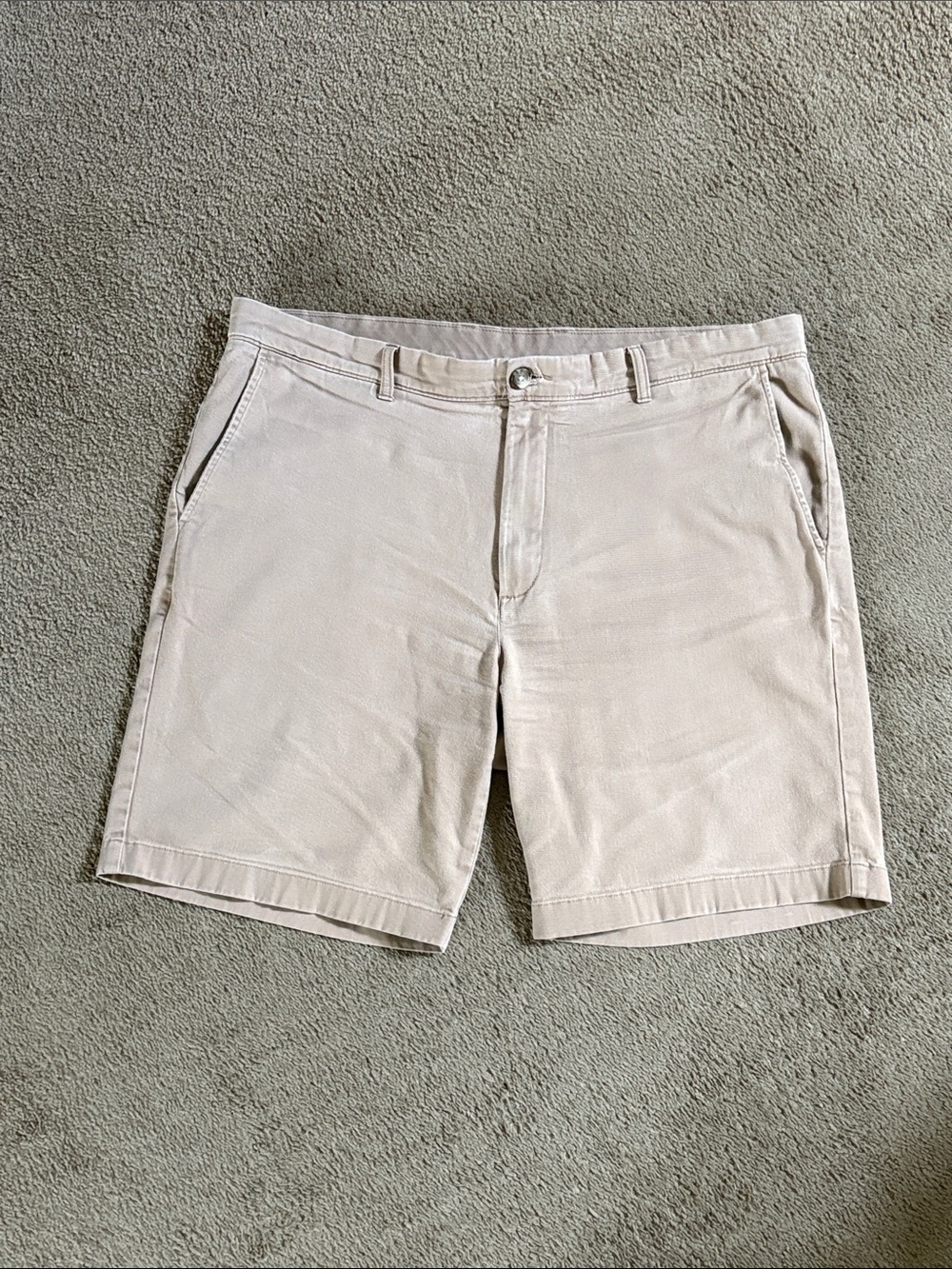 Mens Roundtree & Yorke Light Beige Flat-Front shorts